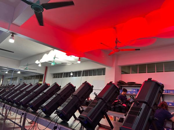 200w COB LED Imaging Ellipsoidal Spotlight LED Profile Spot Warm White / White Dmx Zoom Led Light Factory Price Stage