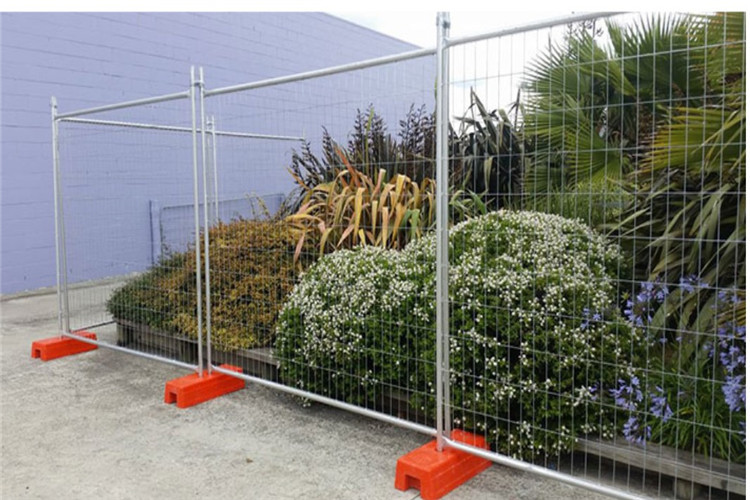 White Temporary Security Fence 1.8m Height Perimeter Patrol Temporary Fencing