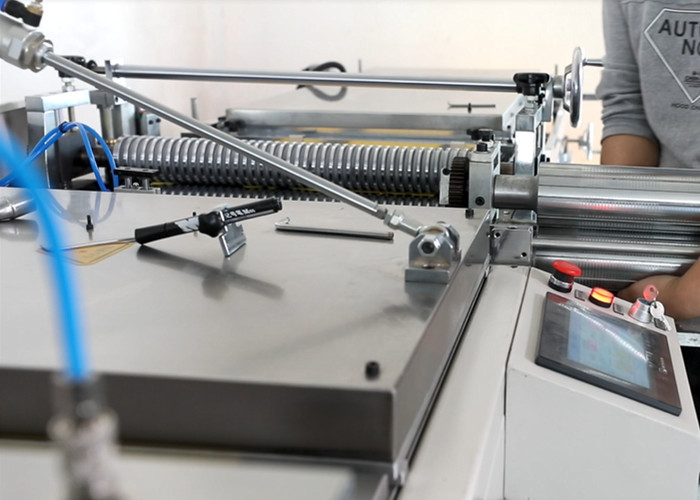 PLGT-600N 35m/min Full-auto Turntable Hot Melt Clipping Machine
