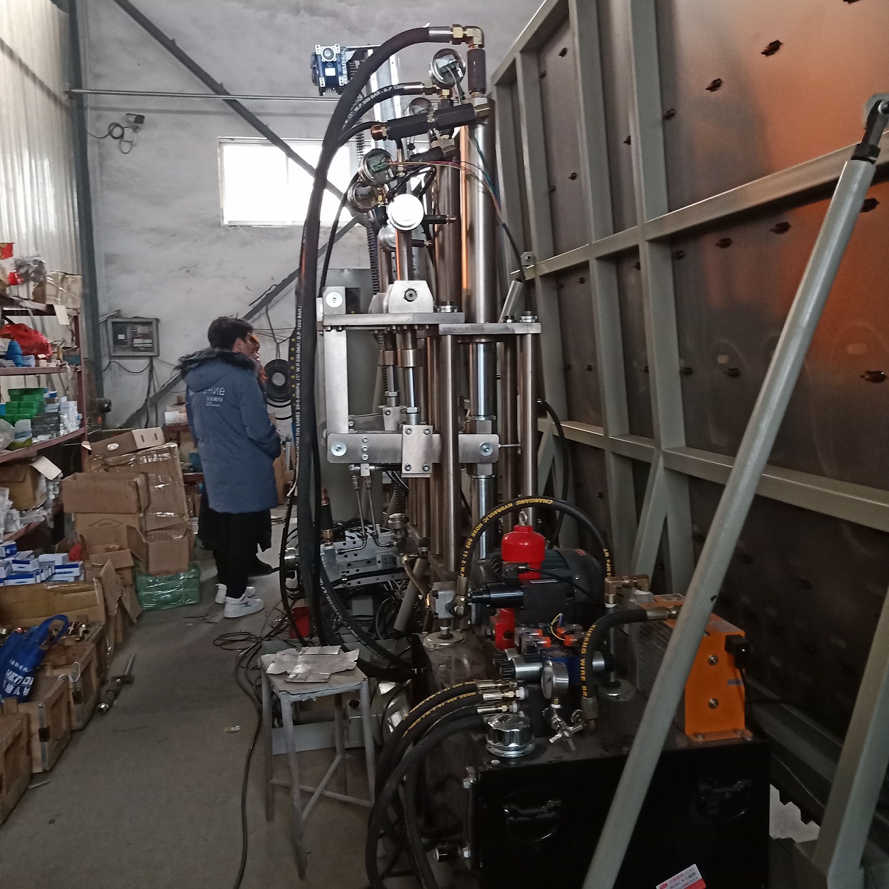 Automatic insulating glass sealing robot industrial double glazed glass sealing equipment