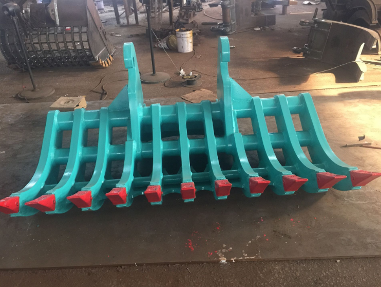 Excavator Attachments Brush Rake Q355B Hitachi EX200 EX350 Excavator Brush Rake