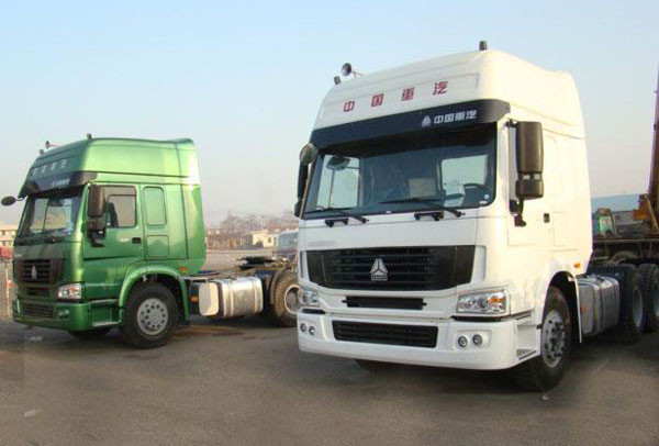 251 - 450 hp howo 6X4 tractor head truck with HW76 / HW79 Cabin