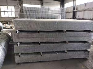 Wholesale 1/4 X 1/4 Inch Welded Fence Panels 3.4mm Wire*15cm Mesh *1.22*2.44 Black from china suppliers