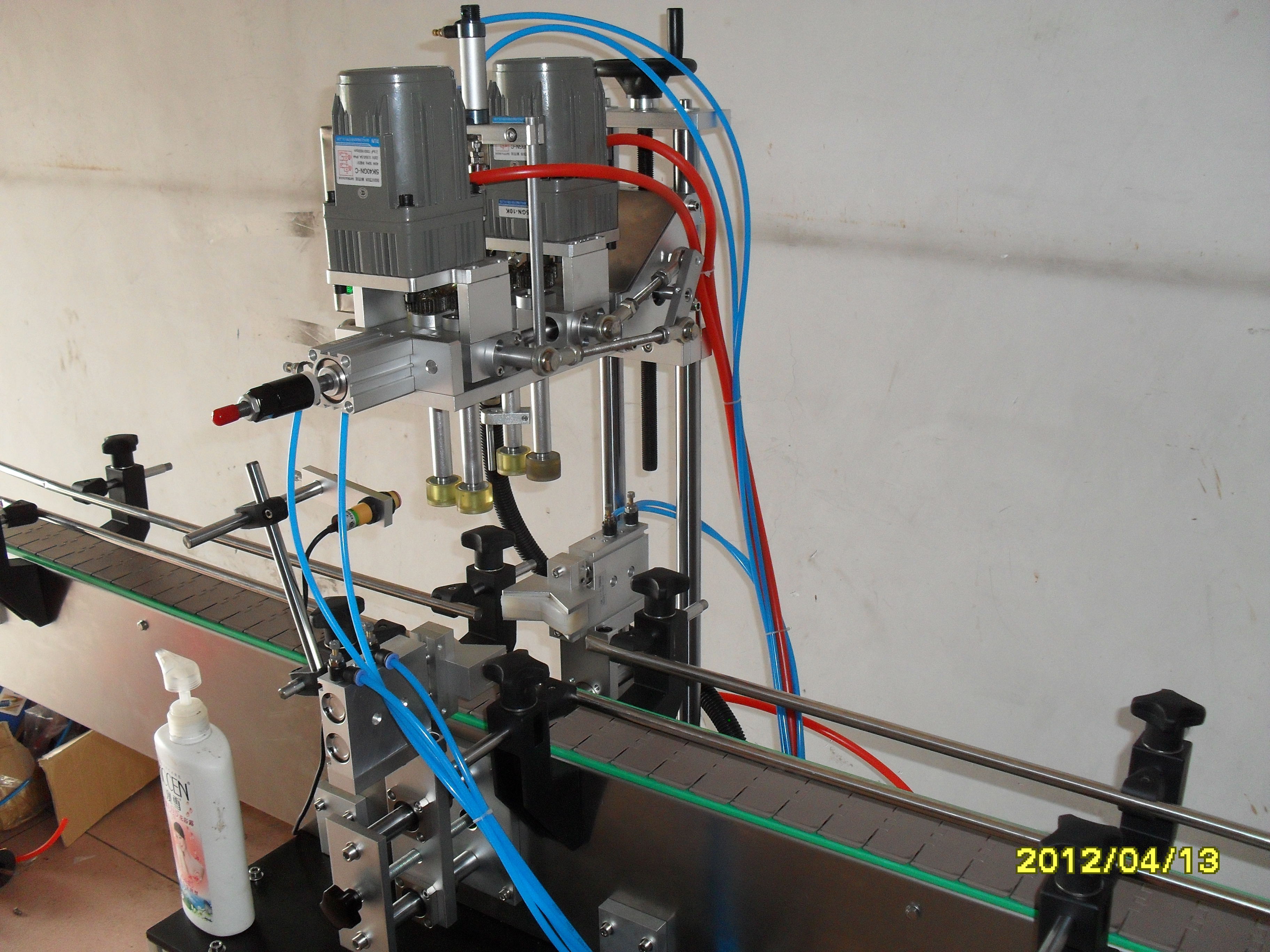 220V Automatic Bottle Capping Machine Screw Tightening Machines