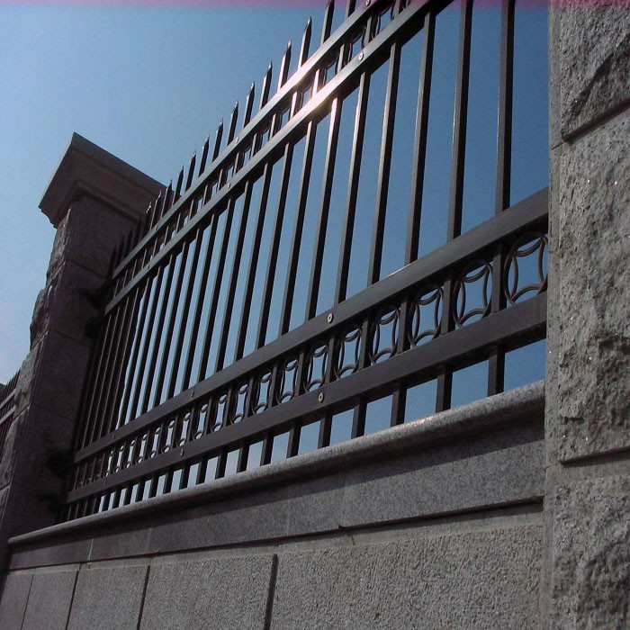 Tubular Steel Fencing Panels 2000mm Height come with 32mmx32mm tubing vertical 19x25mm