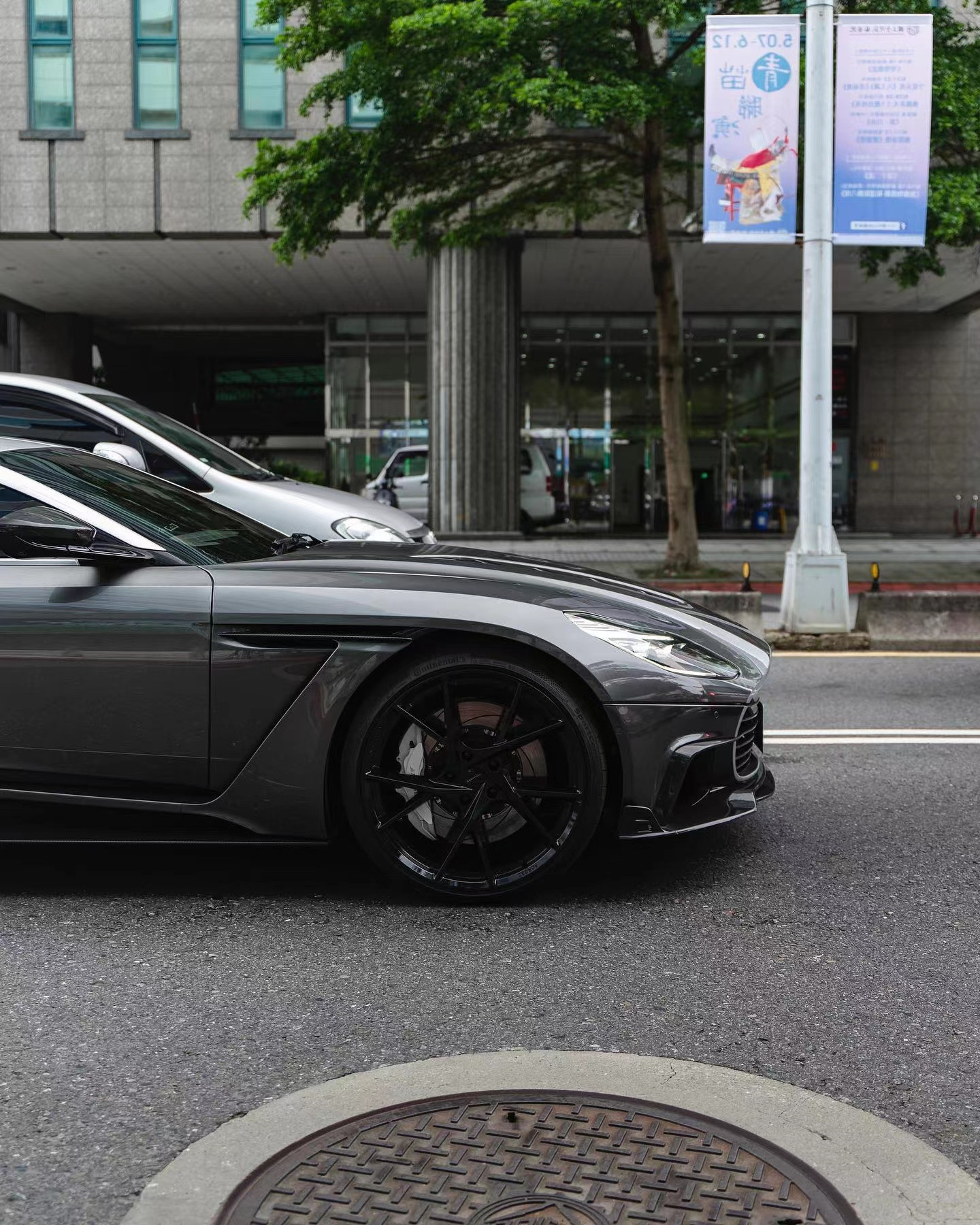 DB11 Aston Martin Widebody Kit Green Bumper Lip Splitter Db11 Body Kit