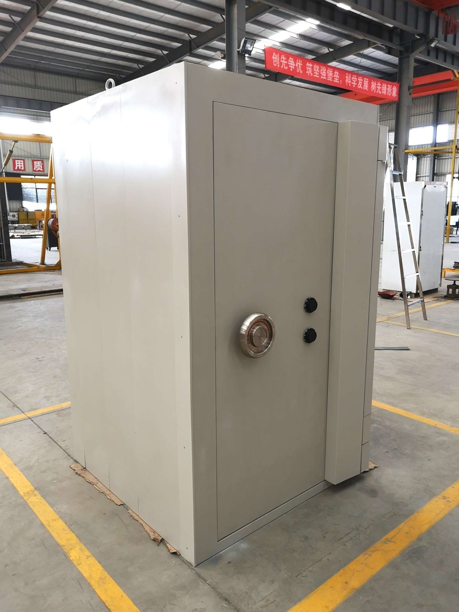2000mm Height 1200mm Width Modular Vault Room Bank For Luxury Homes