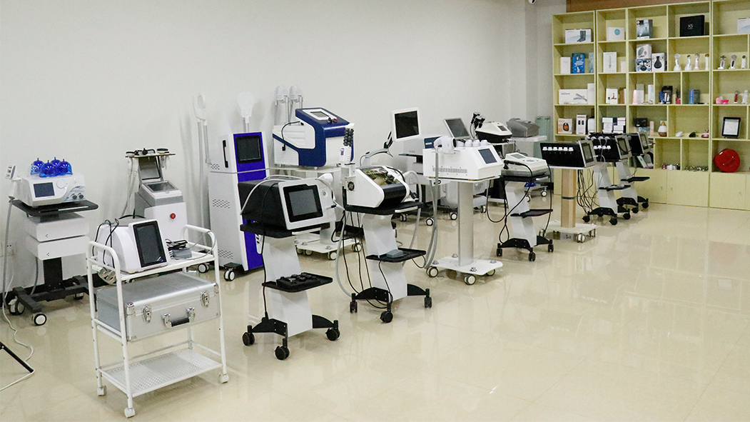 6 In 1 3d Body Shaping Vaccum Ultrasound Cavitation Machine 30k 32K Cavitation Body Slimming Equipment