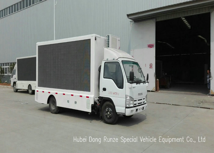 ISUZU Mobile LED Billboard Truck With Scrolling Light Box For Sales Promotion AD