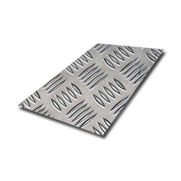 3mm 5mm Anti Slip SS Checkered Sheet With Pattern Hot Rolled Stainless Steel