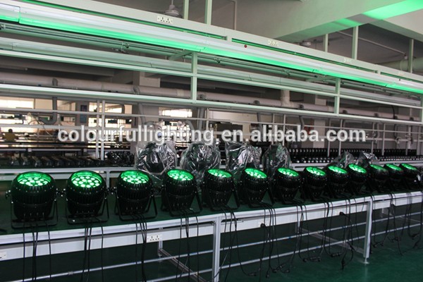 Outdoor 18x10W RGBW 4in1 LED Zoom Par Light (6).JPG