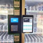 Independent 32 Locker Vending Machine For Snack Drink Bottle Wine Beer Champagne