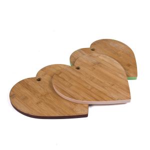 Wholesale Food Grade Heart Shaped Cutting Board Bamboo Kitchen Chop Board from china suppliers