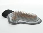 Silicone True Touch Deshedding Glove For Gentle And Efficient Pet Grooming