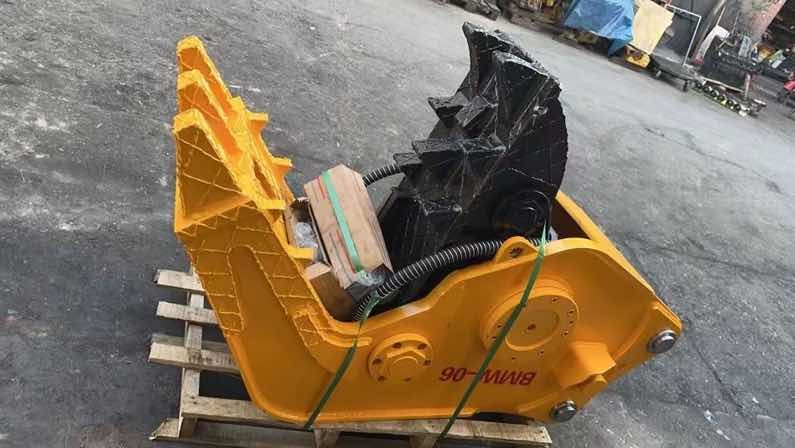 Manufacturer Wear Resistance Excavator Attachment Hydraulic Crusher Pulverizer For Sanny Hitachi Komatsu Etc