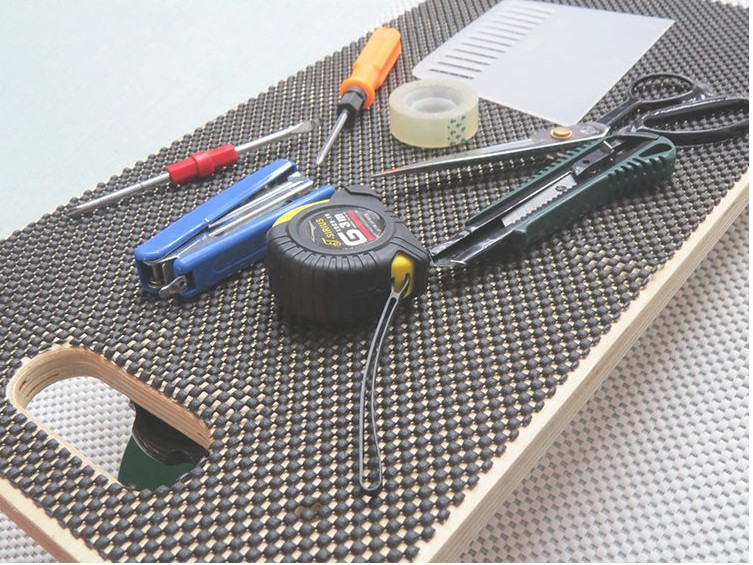 Weather Resistant Anti Slip Mat For Car Friendly PVC Grip Preventing Cellphone Mobile