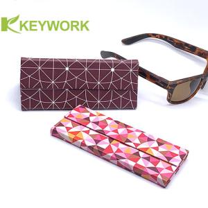 Wholesale Female Foldable Triangular Metal Eyewear Case Resist Compression Chinese Factory from china suppliers