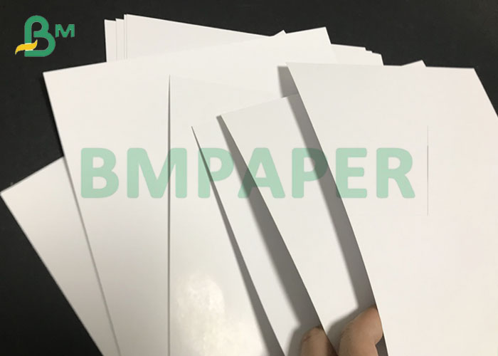 250g 300g C2S Double Sided High Glossy / Matte Art Card Board 635 * 914mm 
