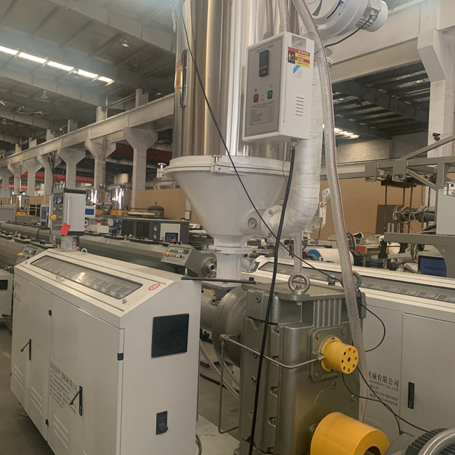 60kg/H Polyethylene Pipes Extruder Plastic Extrusion Line Planetary Cutting
