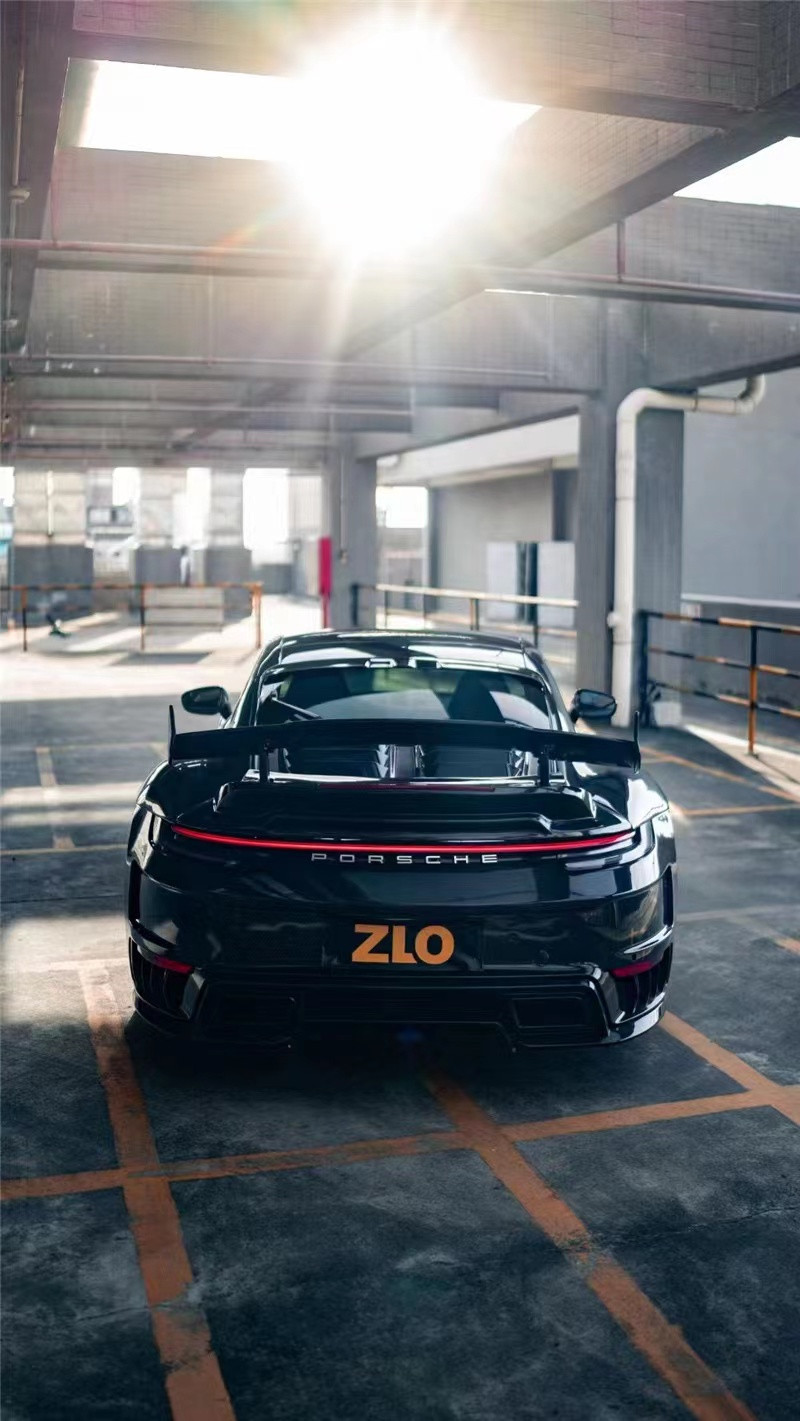 Auto Parts for Porsche 911 992 Body Kit Dry Carbon Fiber Material 911 992 Upgraded TOPCAR Style Body Kit Spoiler
