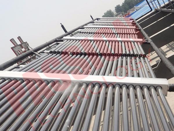 Quality 100 Tubes Evacuated Tube Collector , Solar Heat Collector For Large Heating Project for sale