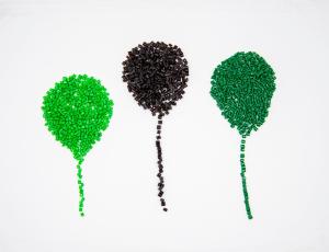 Wholesale Recycled PET Pellet For Packaging Materials RPET Chips IV0.83 from china suppliers