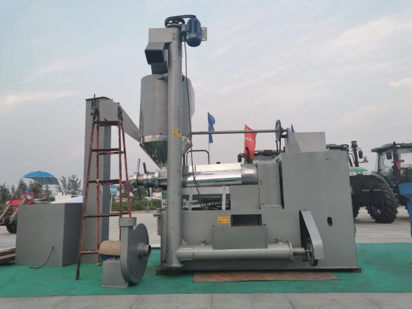 Groundnut Seed Oil Screw Oil Expeller / Peanut Oil Press Machine 400 - 750 Kg/H