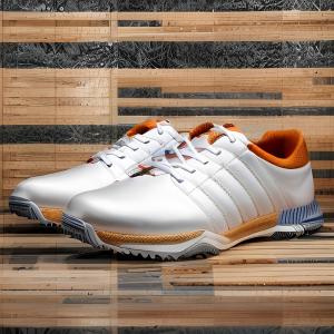 China Breathable Custom Design Golf Shoes Spring And Autumn Couple Teenager on sale