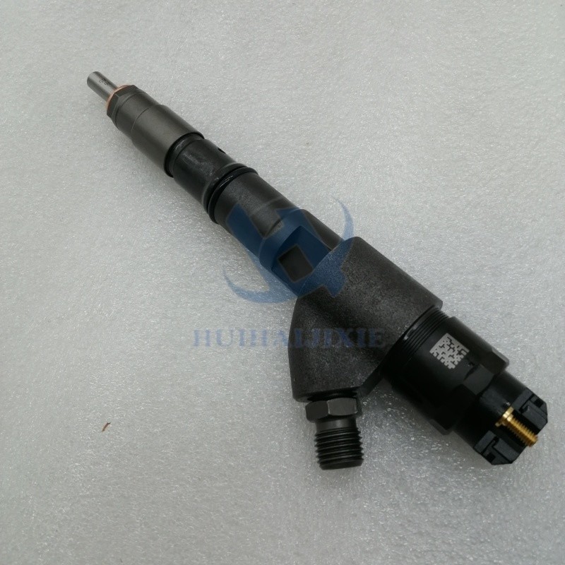 Common Rail Diesel Fuel Injector 04290986 20798114 for Komatsu D6D Truck EC210B EC240 EC290