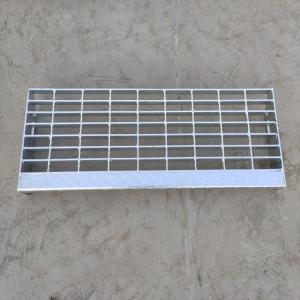 Wholesale 0.3-0.8mm Thick Steel Step Tread Grating G303/30/100 For Corrosive Environments from china suppliers