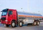 Edible Oil Transport Vehicle Oil Tank Truck , Mobile Gas Station Fuel Oil Trucks