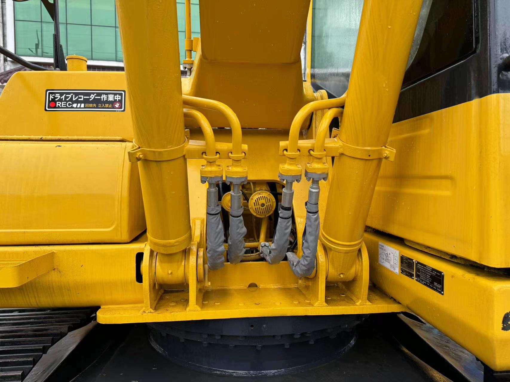 Used excavator original komatsu pc200-8 hot sales in shanghai
