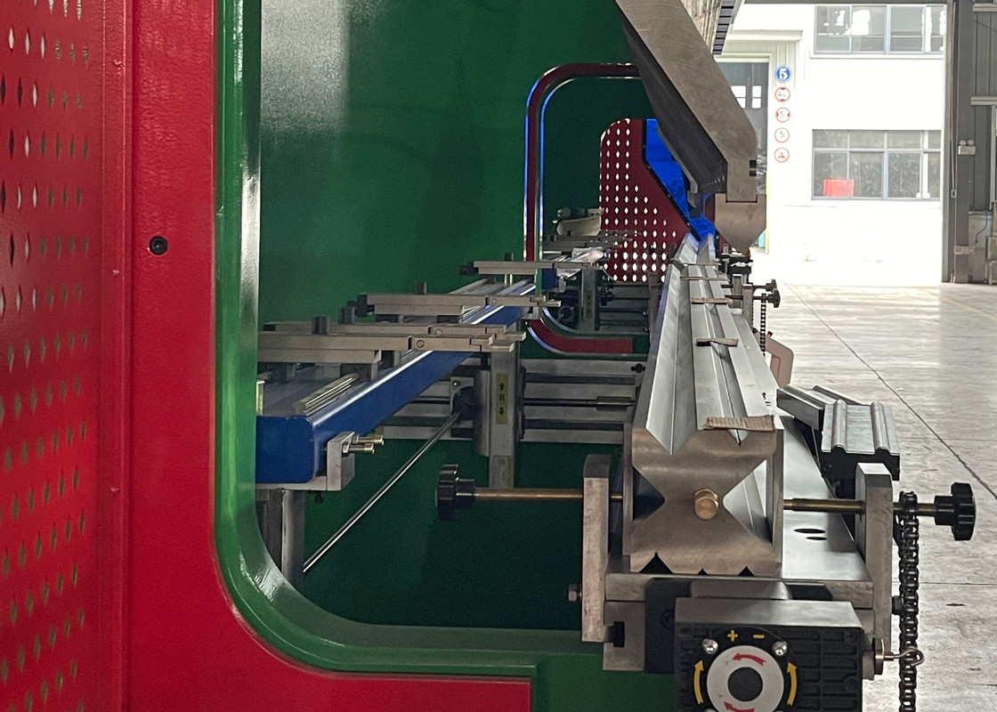 Light Pole Hydraulic CNC Press Brake Bending Machine Dual Machine Linkage Bending Machine