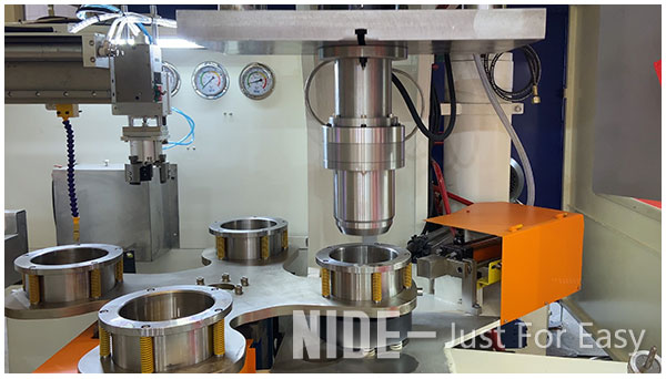 Fully Automatic Aluminium Rotor Die Casting Machine Customized