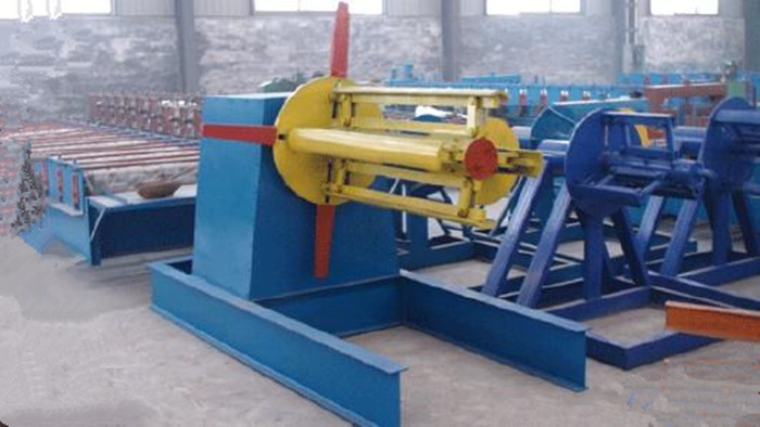 5 Tons Capacity Steel Coil Decoiler With 4KW Power Motor Controlling System