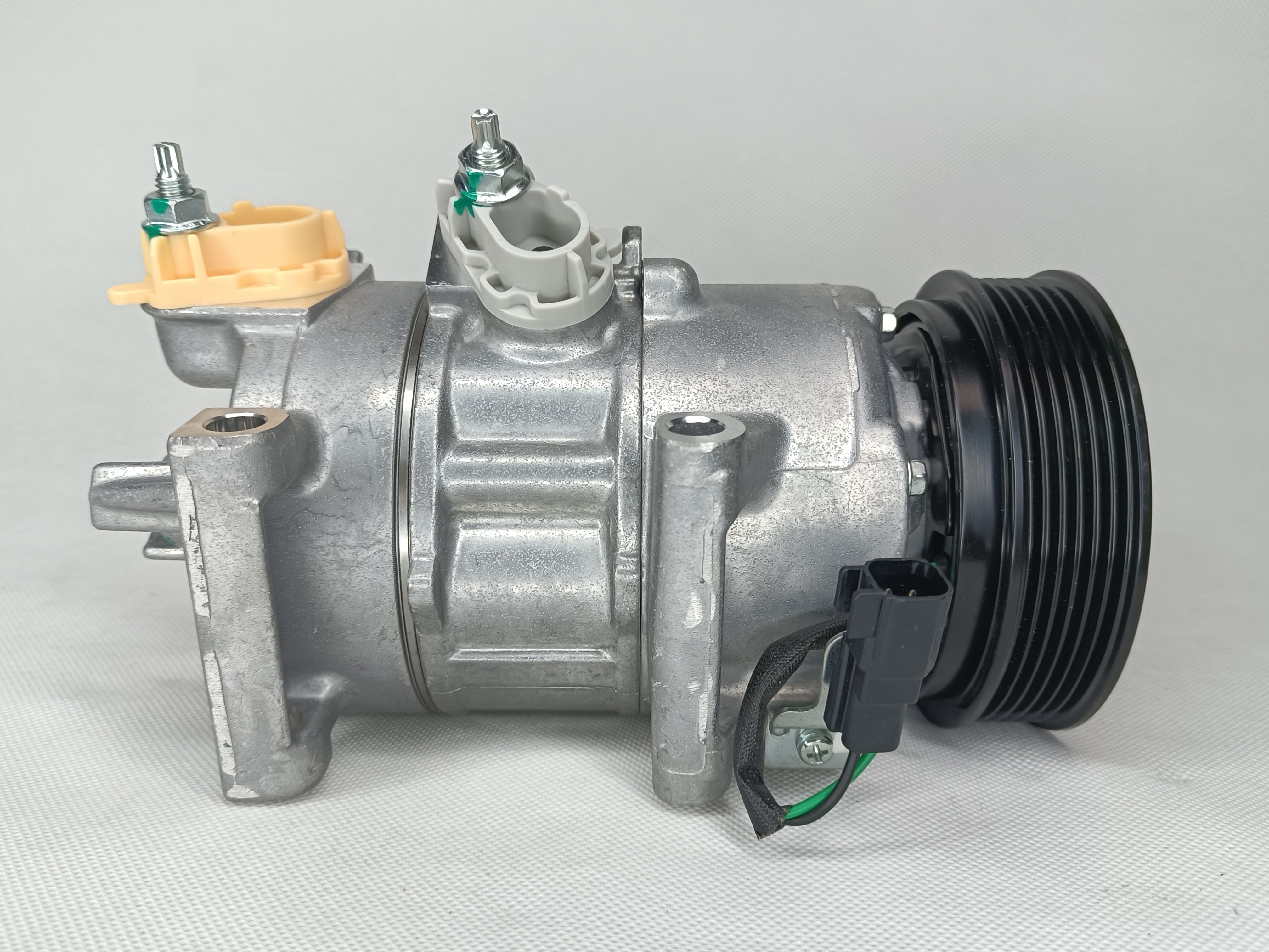 Auto Ac Conditioning Compressor For Ford Forus ED8B19D629BB Compressor Assembly