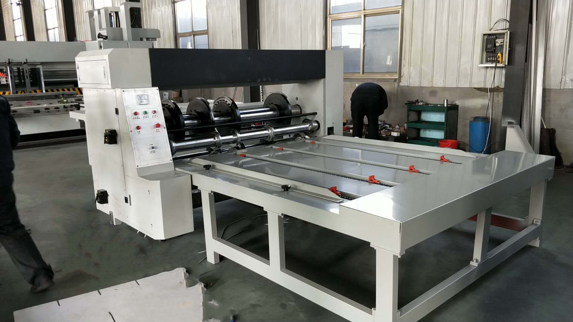 Semi Automatic Corrugated Slotter Machine Slitter