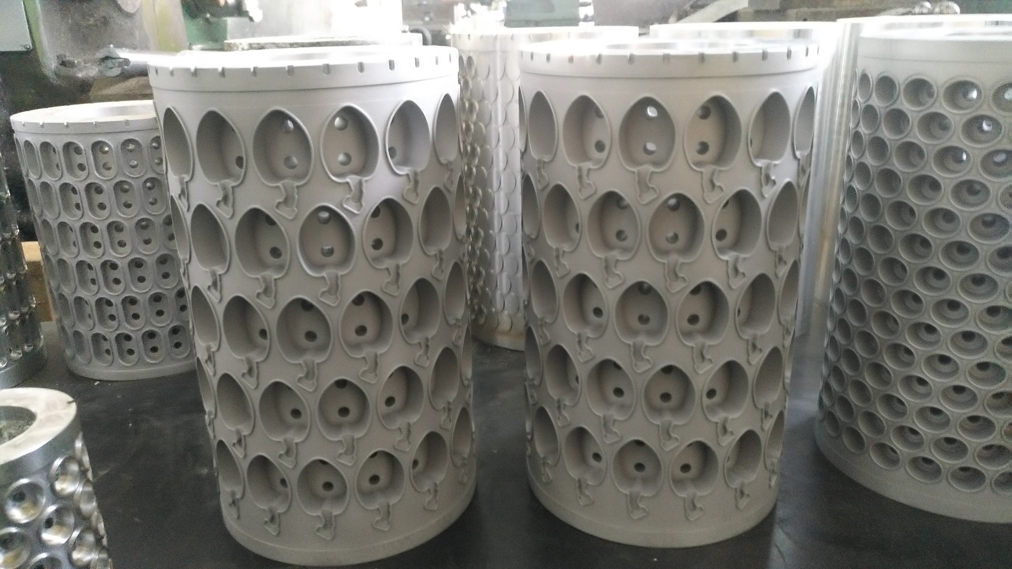 Die roll tooling set for softgel capsule and Paintball machine Fill Material Injection Pump