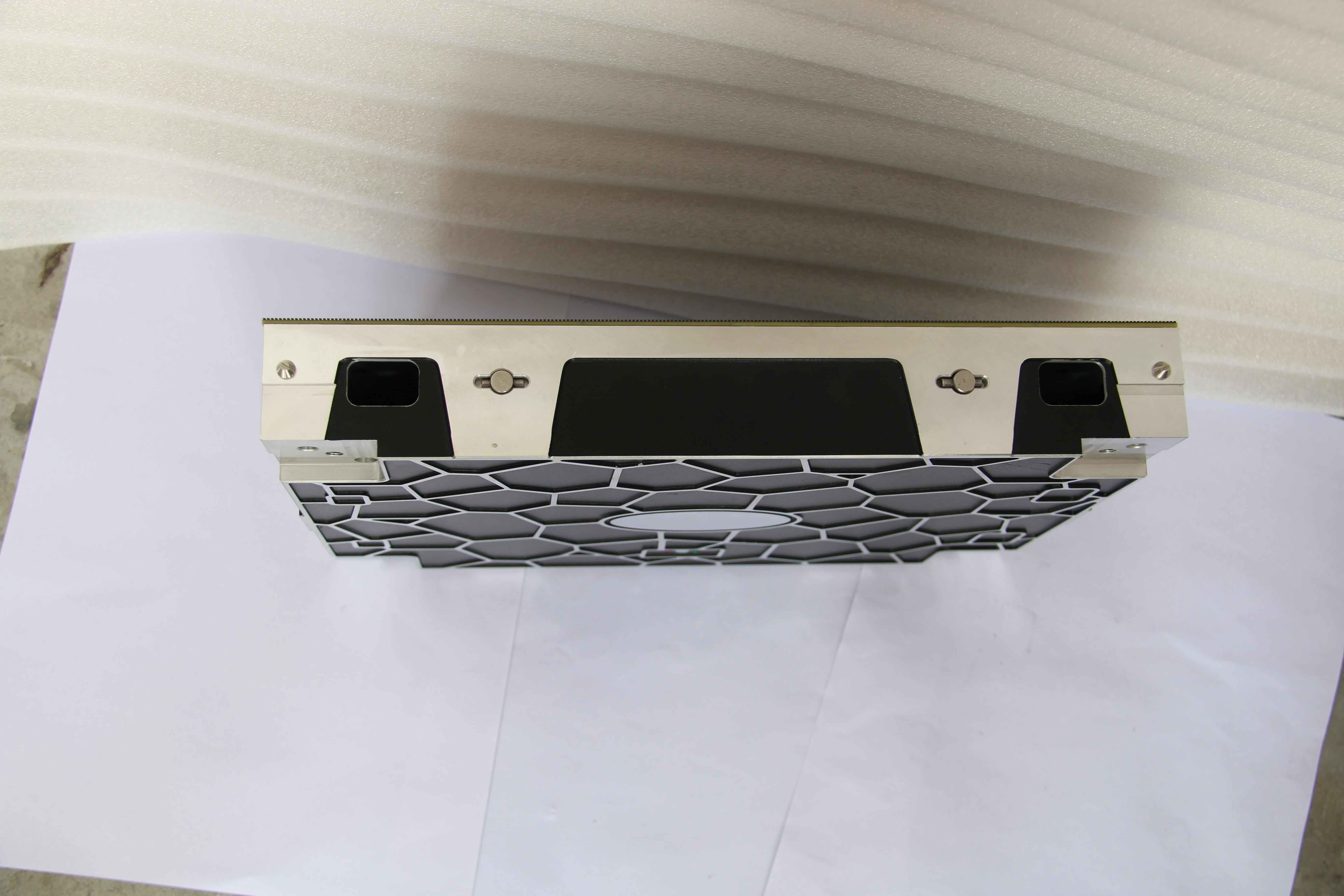 120*90 Small Pixel LED Display SMD1010 3840HZ/S LED Video Screen 1R1G1B HRSIM-P1.66