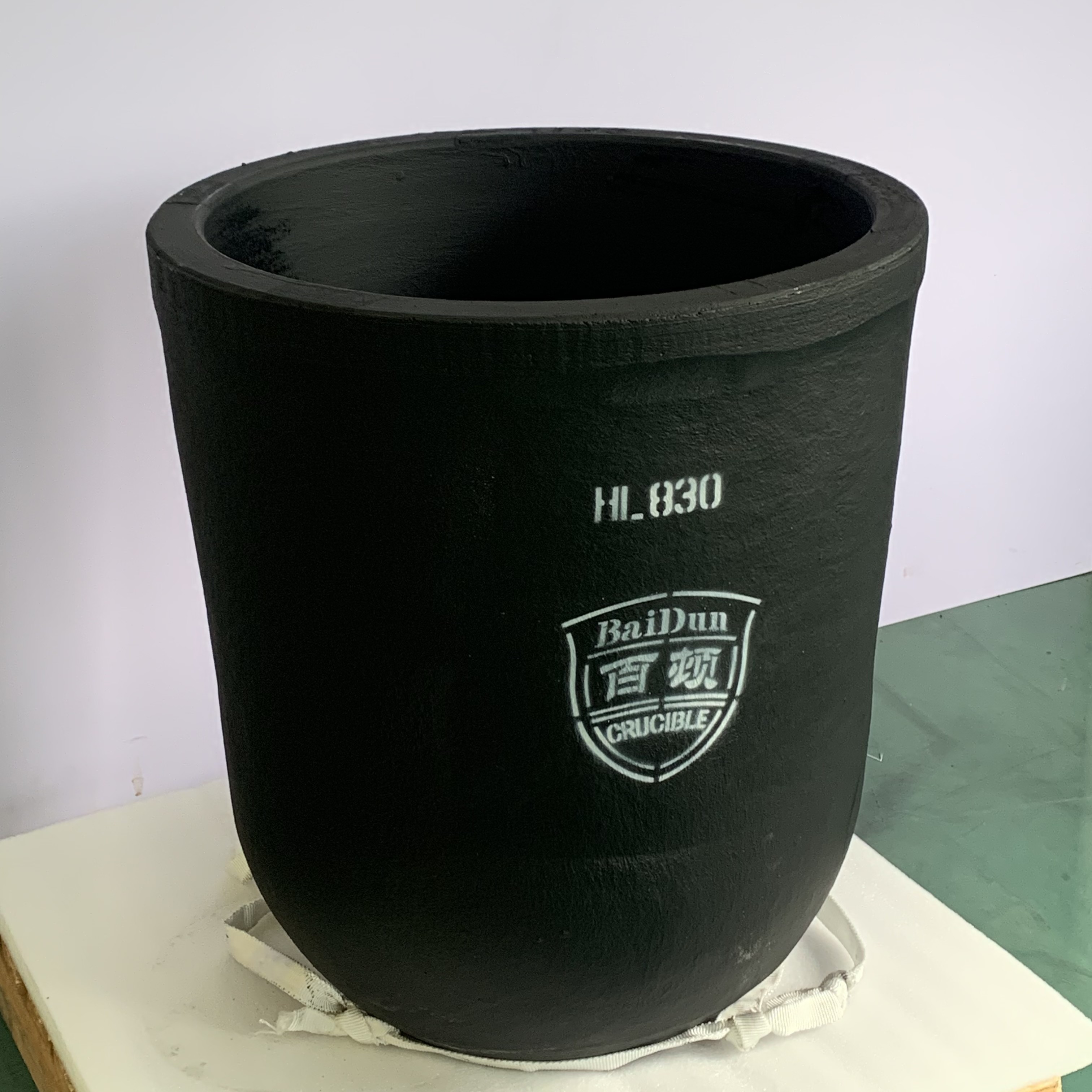 High Oxidation Resistance Silicon Carbide Graphite Conventional Circular Type Crucible Metal Melting