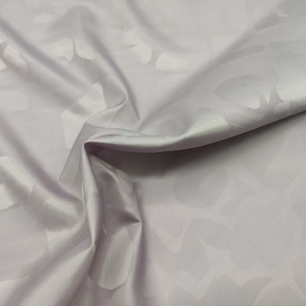100% Polyester Woven Twill Jacquard Logo Outdoor Down Fabric 67g
