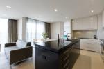 Fashion hotel style apartment usd laminate kitchen cabinets with Upholstered bed