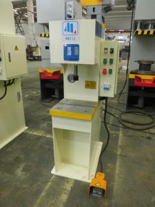 Wholesale 1KN Hydraulic Bench Press 1T Benchtop Hydraulic Press For Assembly Stamping from china suppliers