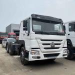 Logistics Transportation Sinotruk Howo 6x4 Cng Tractor Truck with and Rich
