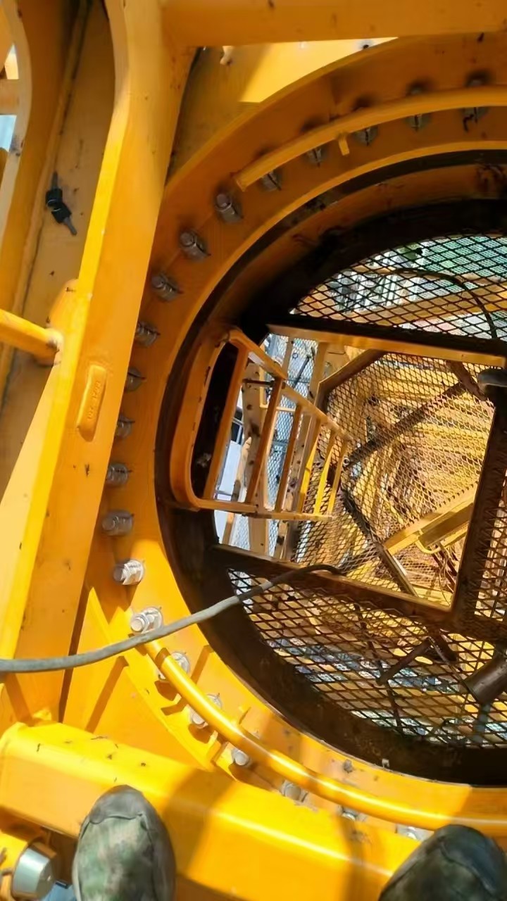 6012-6 Highly Efficient Zoomlion Cranes 6T Yellow Color 60m Maximum Lifting Height