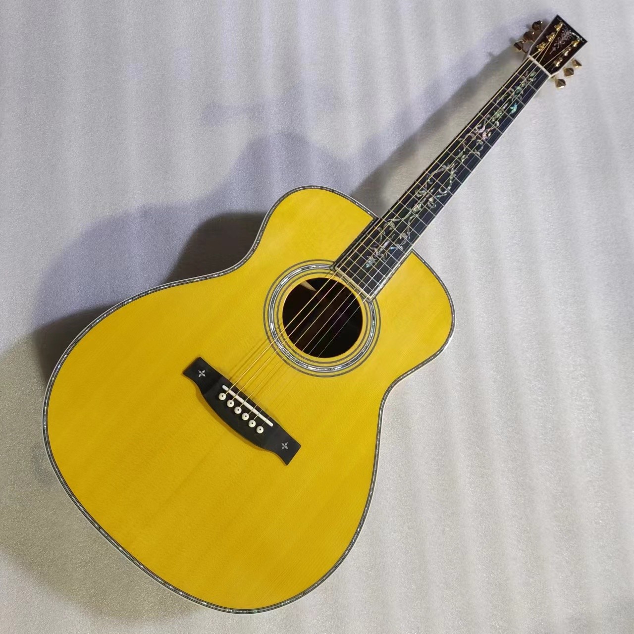 Custom Martin style OM body solid santo back side acoustic guitar 40 inch