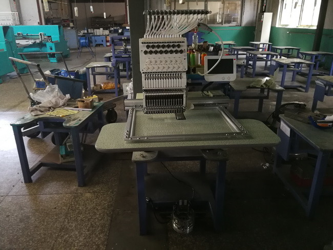 Large Size Single Head Embroidery Machine High Precision In Driving Easy For Transit