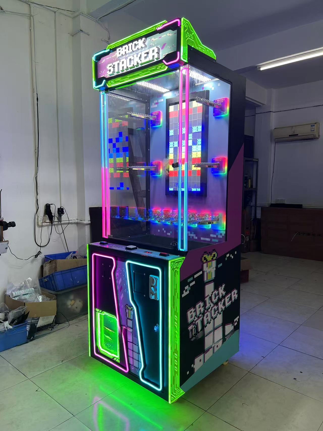 1 Person Brick Stacker Prize Game Machine Vending Game Machine