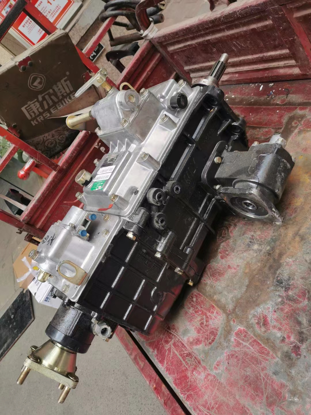 Universal Heavy Duty Truck Gearbox WLY6G40 6G55 6TS40 6G45 with Fast Performance