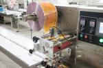 China drug manufacturing machine biscuit automatic packing snack horizontal